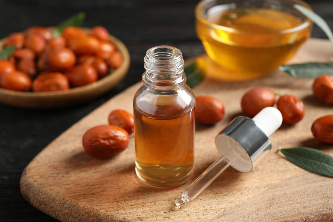 what are the benefits of using jojoba oil for my hair ?