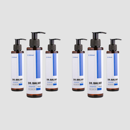 Sechs Flaschen Dr. Balwi Shampoo aus dem Dr. Balwi Shop mit Pumpspendern stehen in zwei Gruppen vor einem schlichten hellgrauen Hintergrund und sind mit weißen Etiketten mit blauen Akzenten für effektive Haarausfall-Pflege und gesundes Haarwachstum versehen.