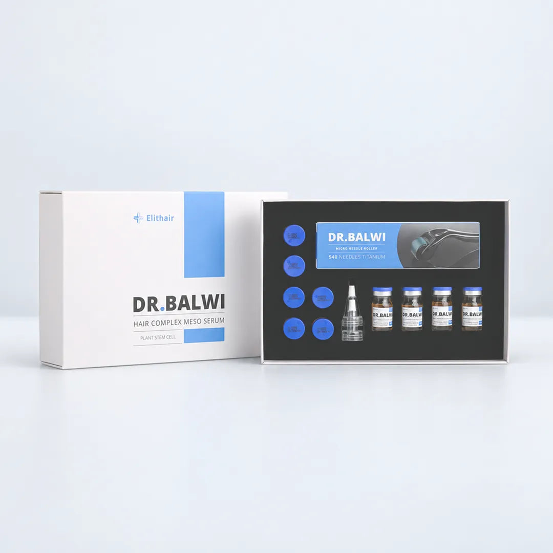 Dr. Balwi Meso-Therapie-Set bestehend aus einer weißen Schachtel, vier Serumfläschchen, einem Dermaroller und sechs blauen, runden Behältern.